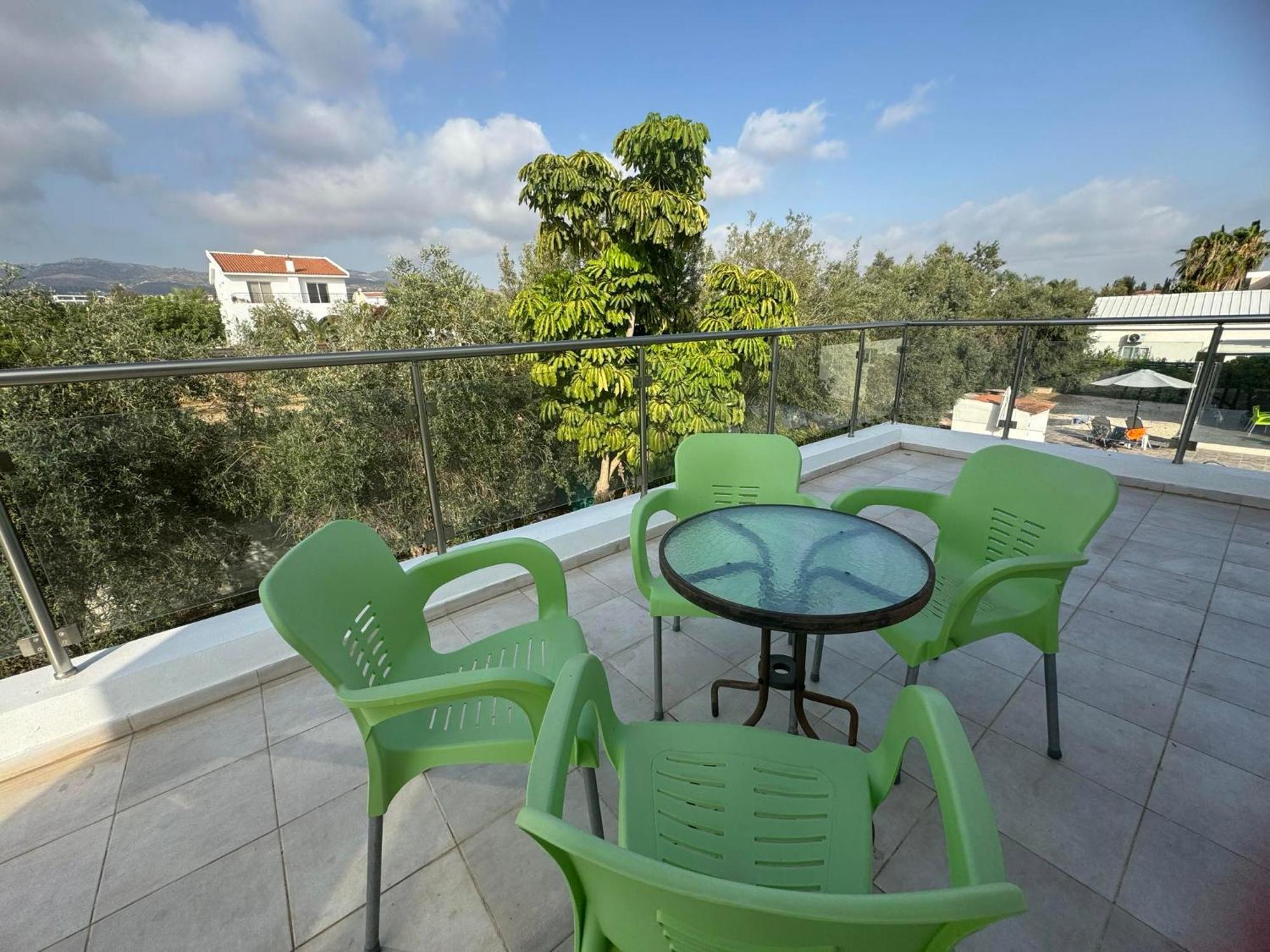 Villa Coralia Gardens 1Km From Coral Bay Beach Exteriér fotografie